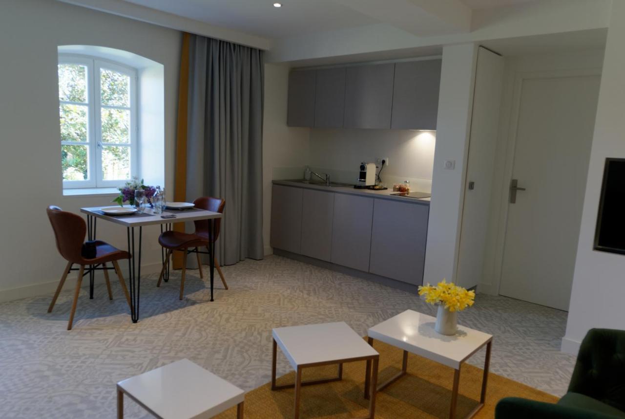 Lodges En Pierres Dorees Saint-Germain-Nuelles Bagian luar foto