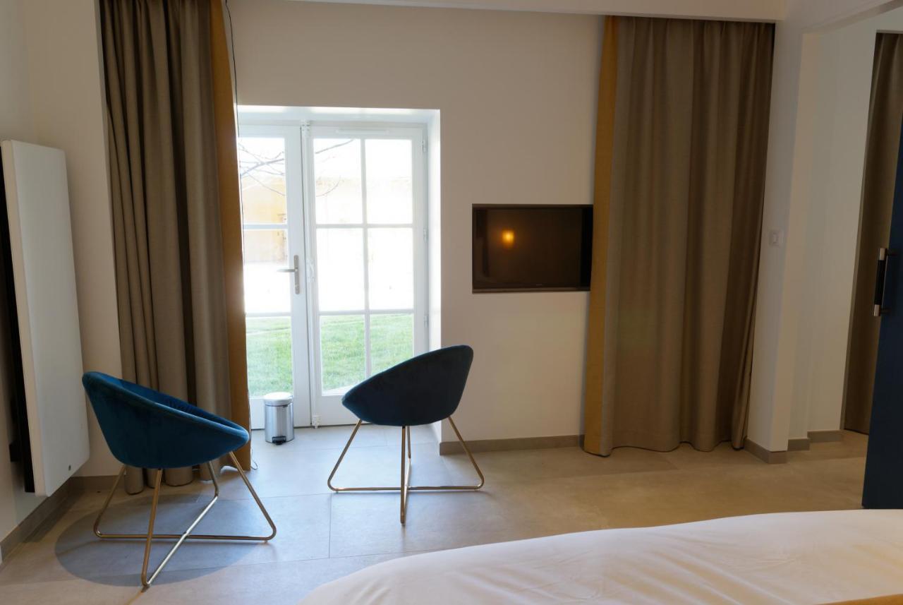 Lodges En Pierres Dorees Saint-Germain-Nuelles Bagian luar foto